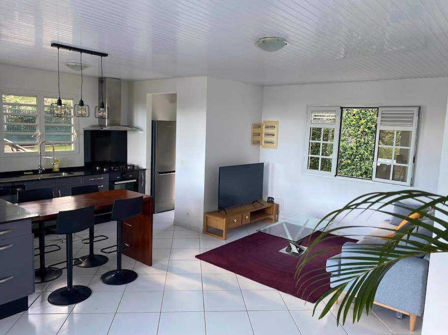 Les Terrasses De Maelle - Jolie Villa F4 Vue Mer Riviere-Salee Ngoại thất bức ảnh